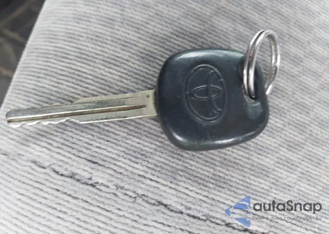 2006 Toyota Corolla Le z USA, uszkodzony, nr VIN 2T1BR32E96C628422